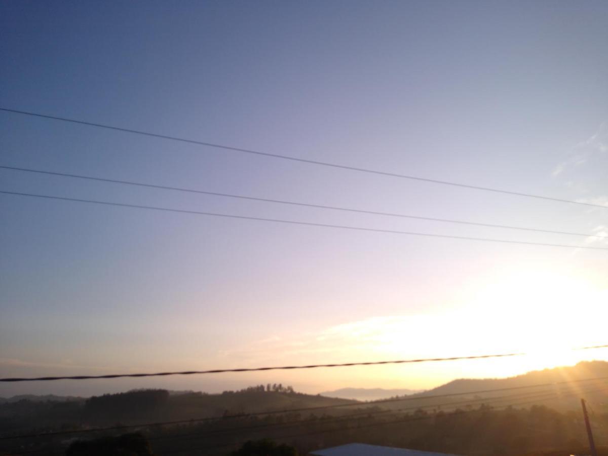 Paraiso Em Serra Negra Lindoia Com Linda Paisagem מראה חיצוני תמונה